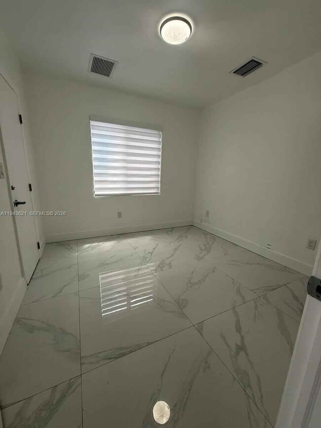 Building Photo - 1970 NW 47th St