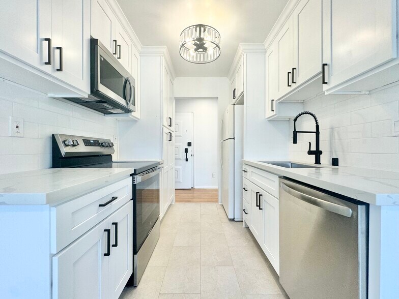 Primary Photo - 930 S Shenandoah St