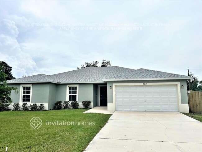 Building Photo - 832 SE Starflower Ave