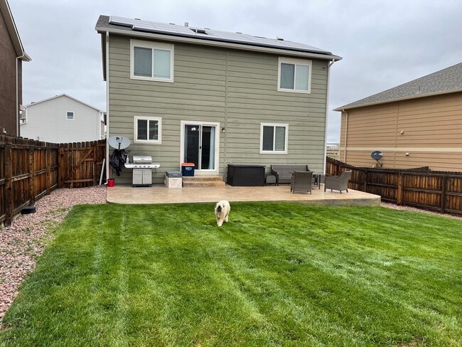 Building Photo - Beautiful 2 Story w/Finished Basement in D...