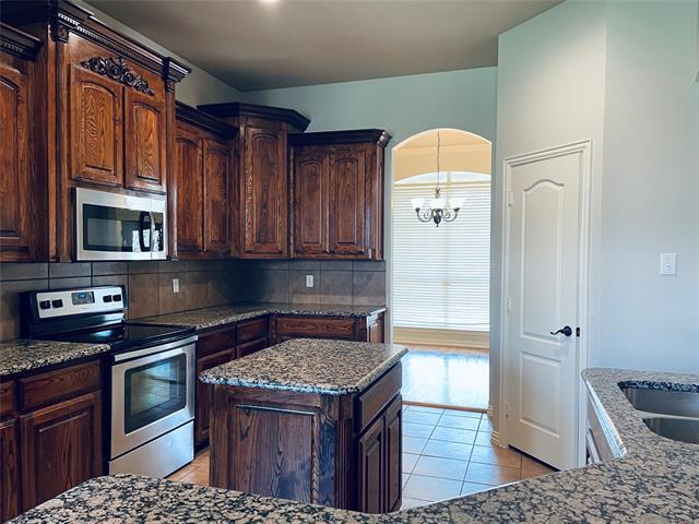 Building Photo - 2621 Cedar Falls Dr