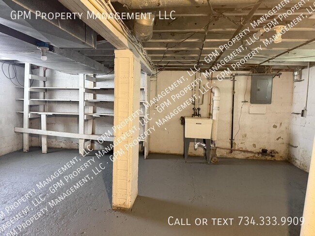 Building Photo - 385 Central Ave