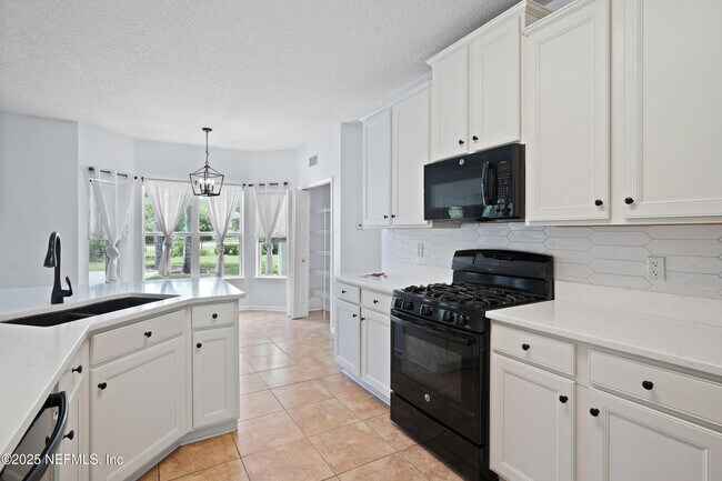 Building Photo - 1701 Windover Pl