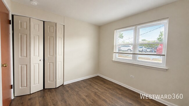 Building Photo - 9654 Golf Terrace