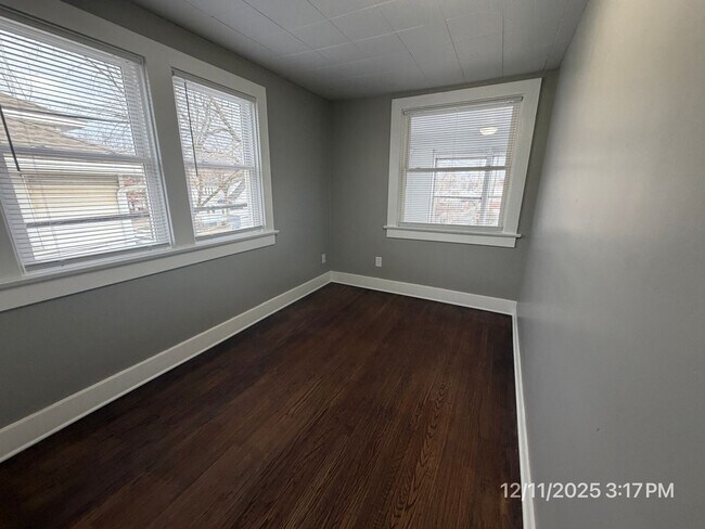 Building Photo - 2311 California Ave