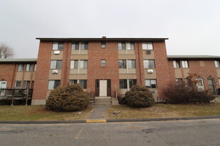 Building Photo - 157 School St