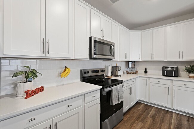 Building Photo - New subdivision, Great Location