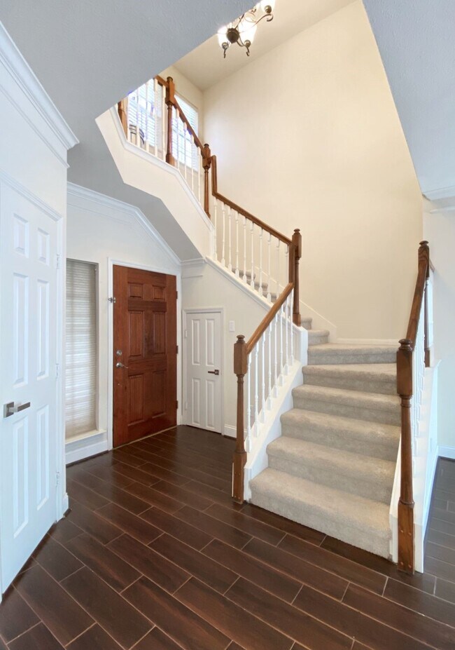 Building Photo - 54 Alderon Woods Pl