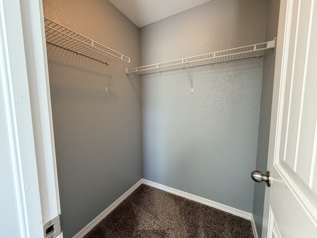 Building Photo - 9545 Sand Myrtle Dr