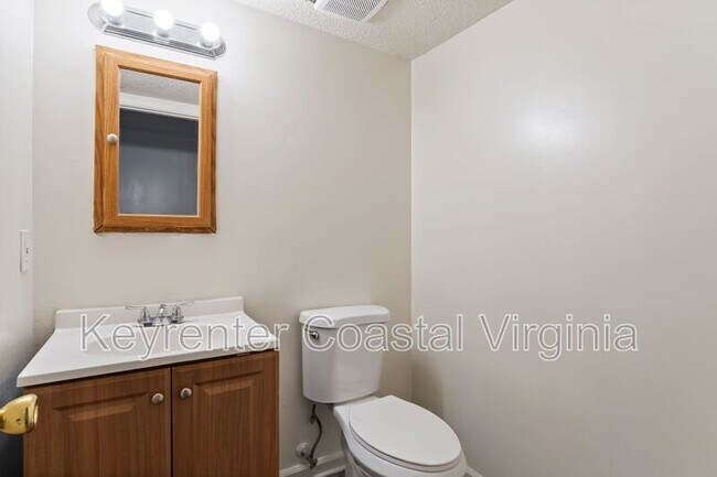 Building Photo - 2108 Madison Ave