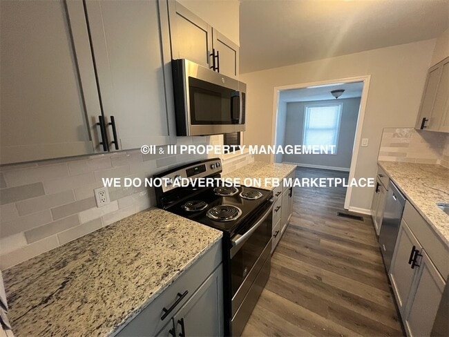 Building Photo - 488 N Neconi Ave