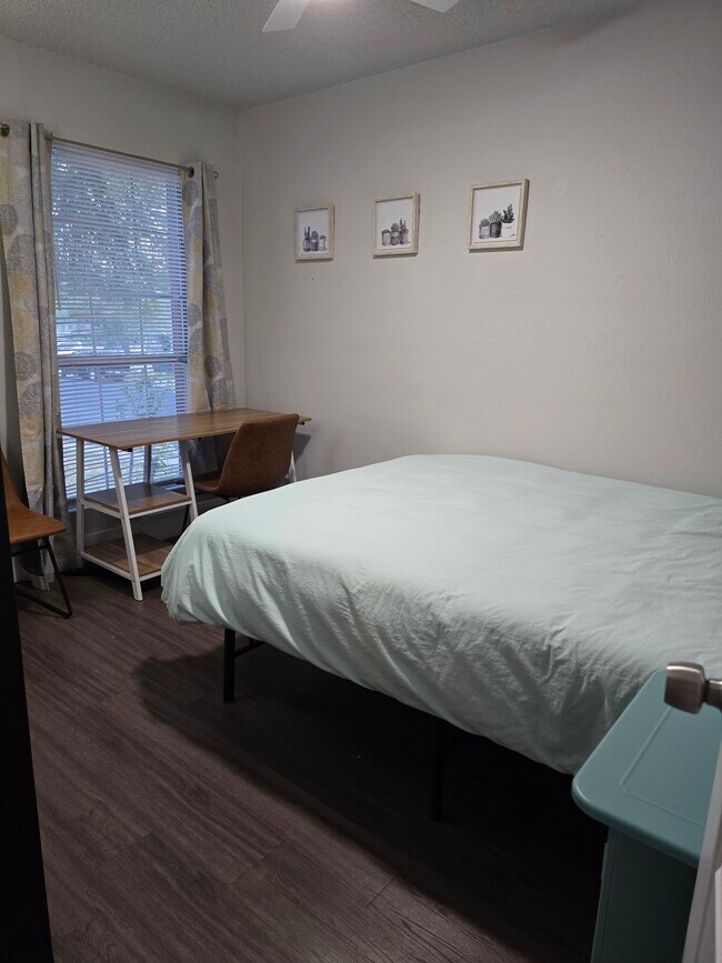 Building Photo - 4812 Spring Meadow Cove