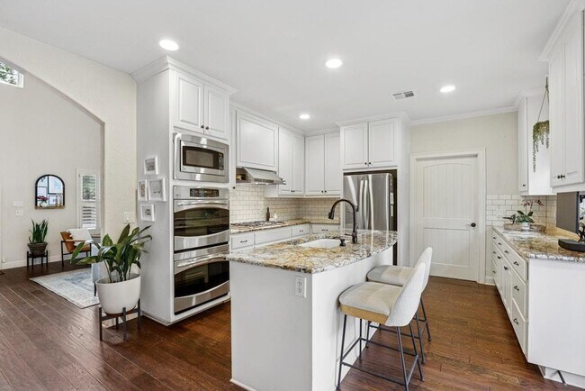 Building Photo - 2307 Alta Vista Ave