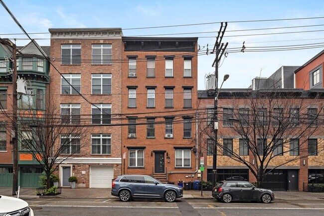 Building Photo - 63 Jefferson St