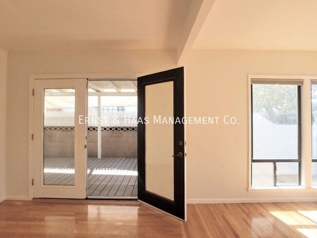 Building Photo - 3312 San Anseline Ave