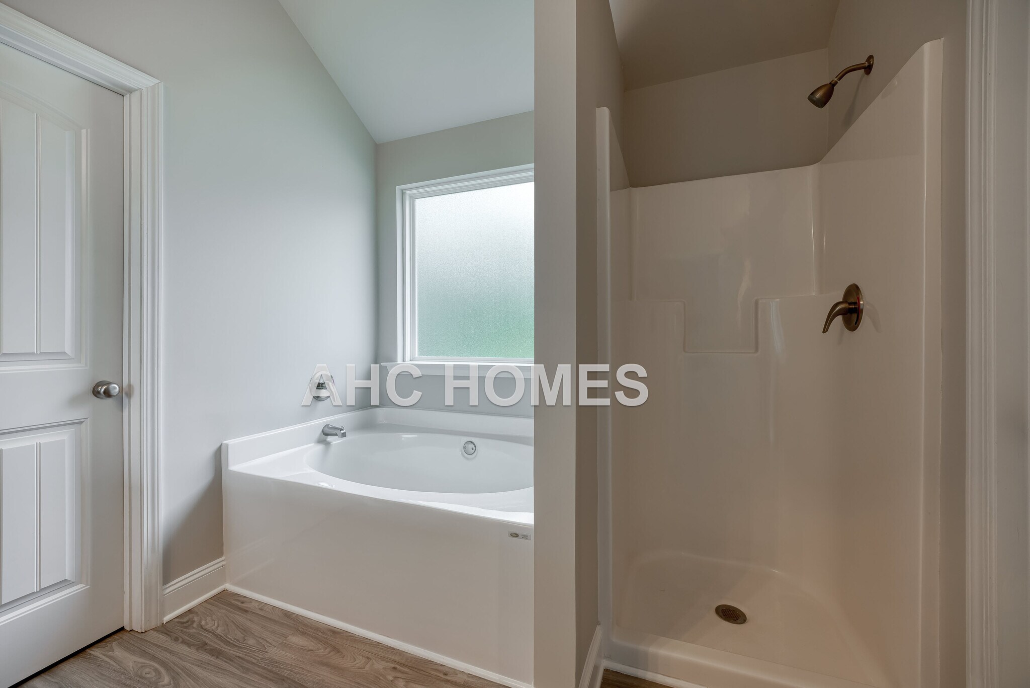 Building Photo - 2297 Shady Dr