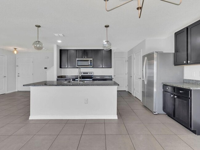 Building Photo - 602 Olive Conch St