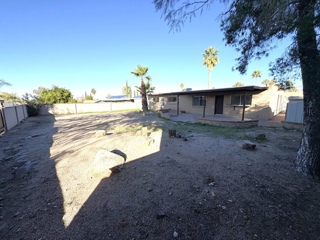 Building Photo - East Side Home for Rent