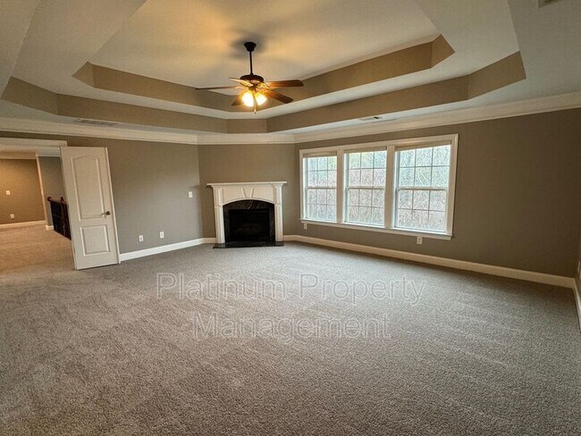 Building Photo - 917 Wallace Falls Dr