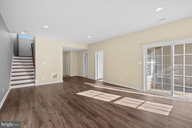 Building Photo - 43277 Tumbletree Terrace