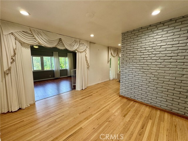 Building Photo - 3030 San Juan Dr