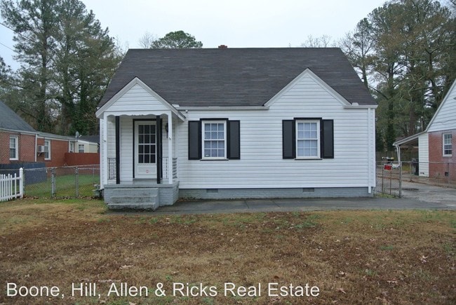 Primary Photo - 1317 Hill St