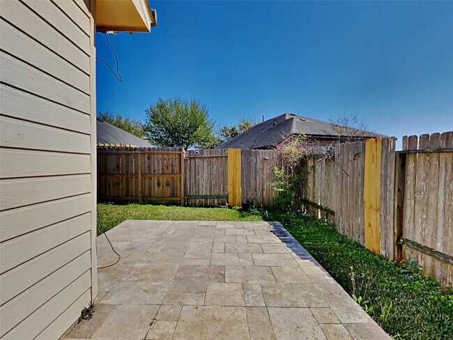 Building Photo - 19215 Mustang Pointe Ln