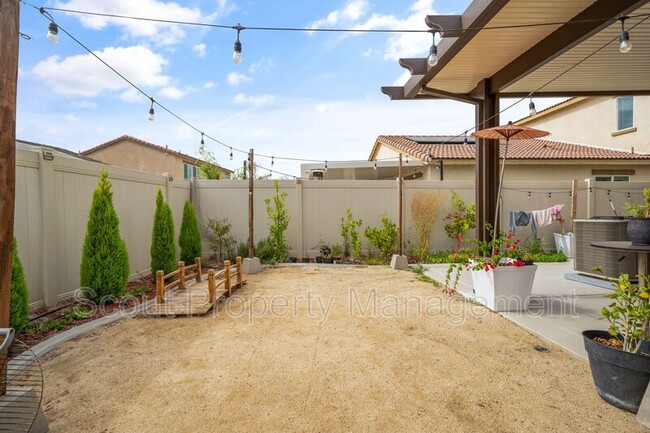 Building Photo - 29308 Abelia Ln