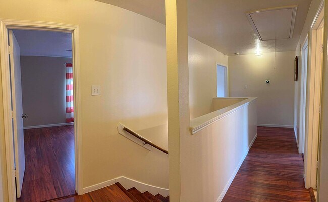 Building Photo - 18403 Willow Moss Dr