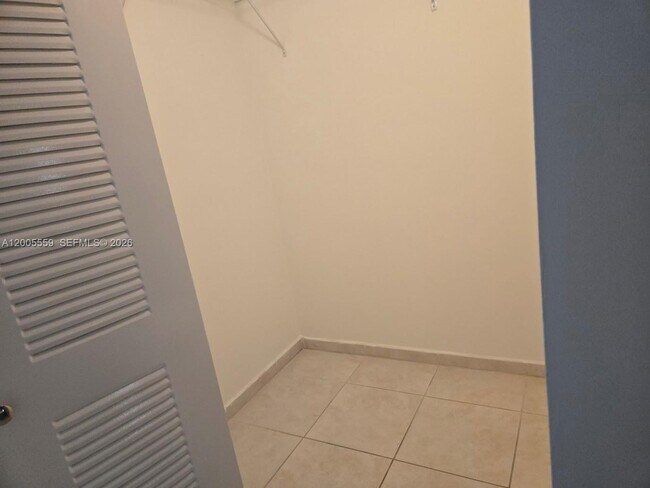 Building Photo - 7260 NW 114th Ave