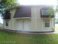 Building Photo - 328 Kickapoo St