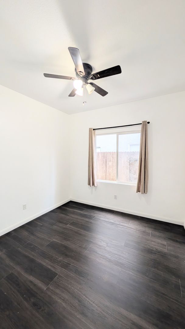 Building Photo - Very cute Single Story Single Family in Elk Grove