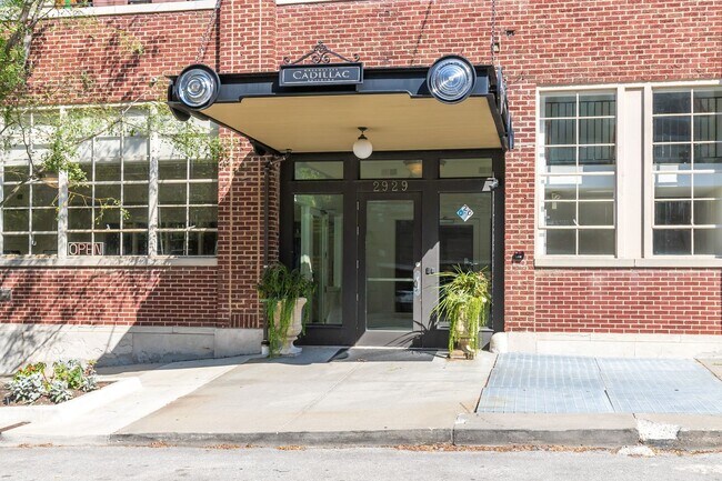 Building Photo - 2929 McGee Trafficway