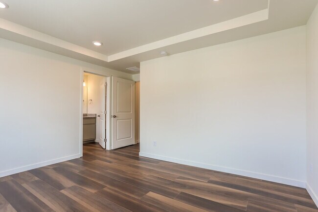 Building Photo - 4764 N Tower Dr