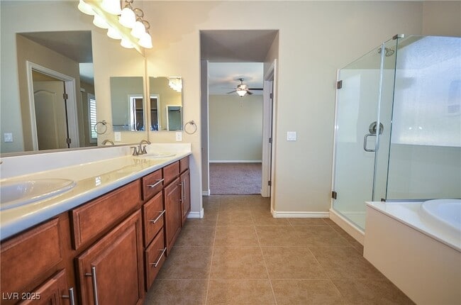 Building Photo - 685 Catalina Aisle St