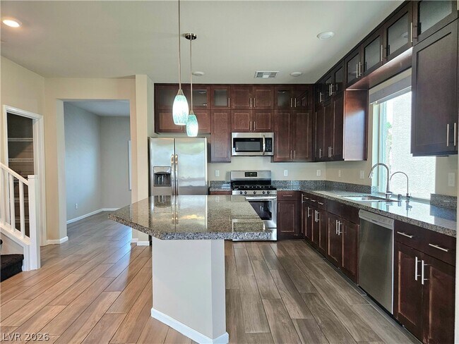 Building Photo - 8016 Carpenter Creek Ave