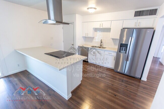 Building Photo - 2602 W Columbine Dr