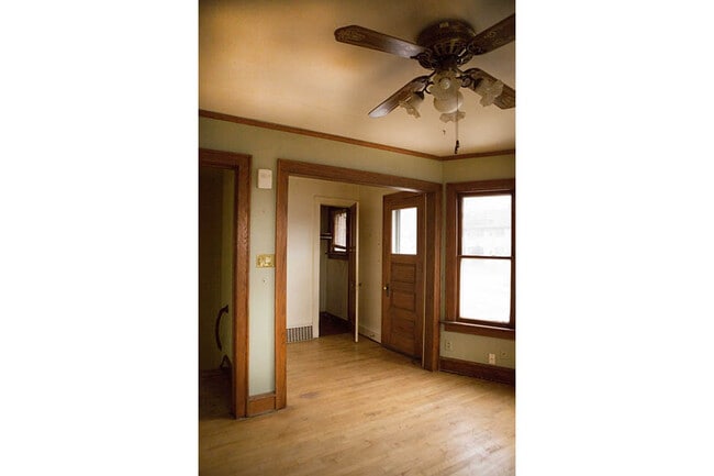 Building Photo - 1633-1635-1635 N Hawley Rd