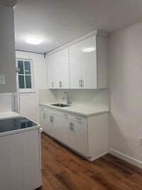 Building Photo - 160 NE 55th St