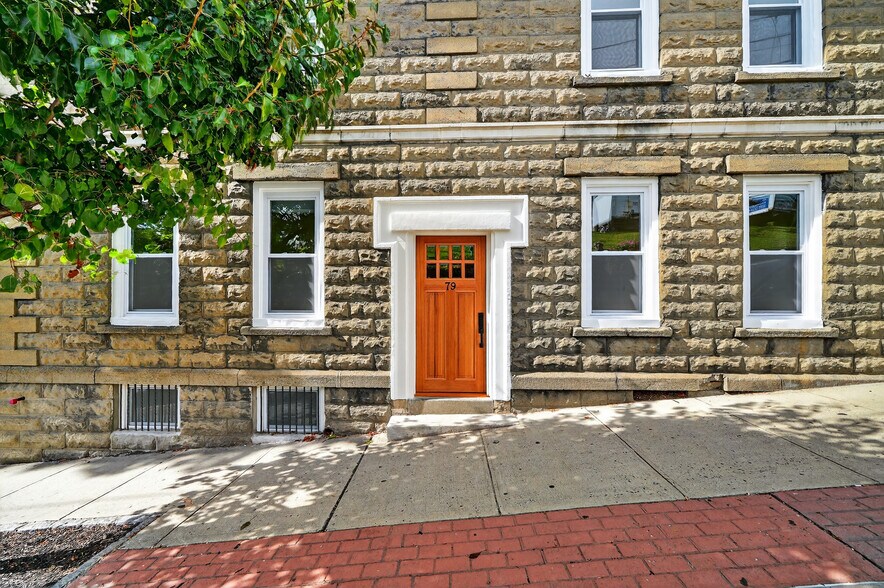 Building Photo - 79 Main St