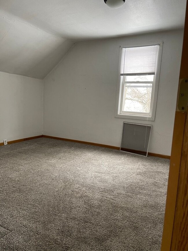 Building Photo - Click the “Apply Now” button or email wapmrentals@gmail.com for a prompt response.