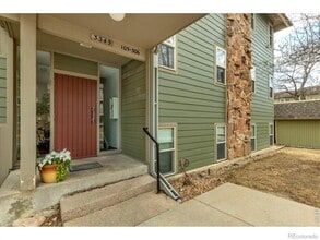 Building Photo - "Charming 2-Bed Oasis in Boulder with Spacious 862 Sq Ft Living!"