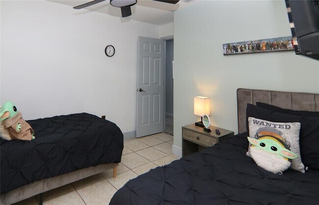 Building Photo - 1470 Wedge Way