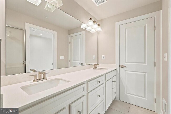 Building Photo - 14536 George Carter Way