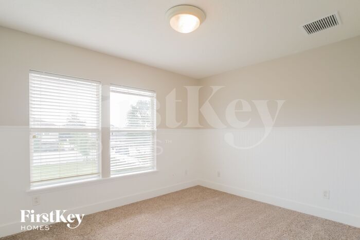 Building Photo - 217 Cezanne Cir