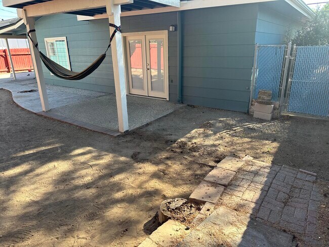 Building Photo - 225 Hunter Lake Dr