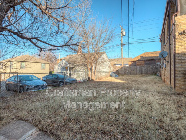 Building Photo - 1801 NW 22nd St