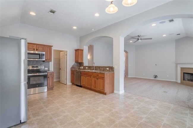 Building Photo - 623 Glenmede Ln