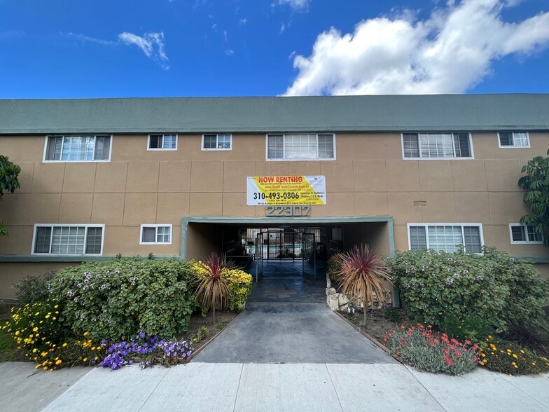 Interior Photo - Kent Arms