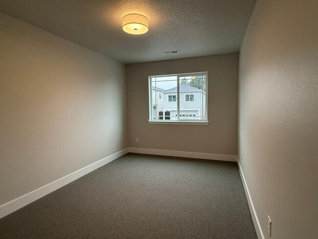 Building Photo - Beautiful Three Bedroom New Construction Home For Rent